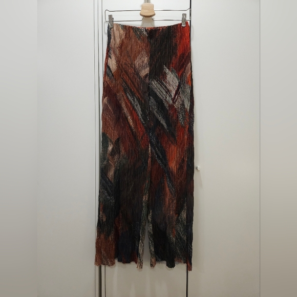 Cozy Abstract Printed Pleated Straight Wide-leg Pants By ZARA - Picture 2 of 14